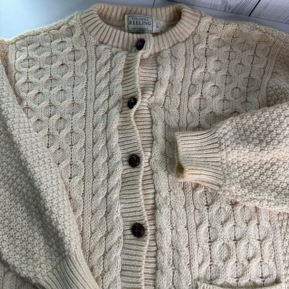 Vintage Thomas Keeling United Kingdom 100% New Wool Cardigan Wooden Button Med